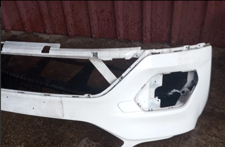 Branik za Ford Kuga 2018 bijeli