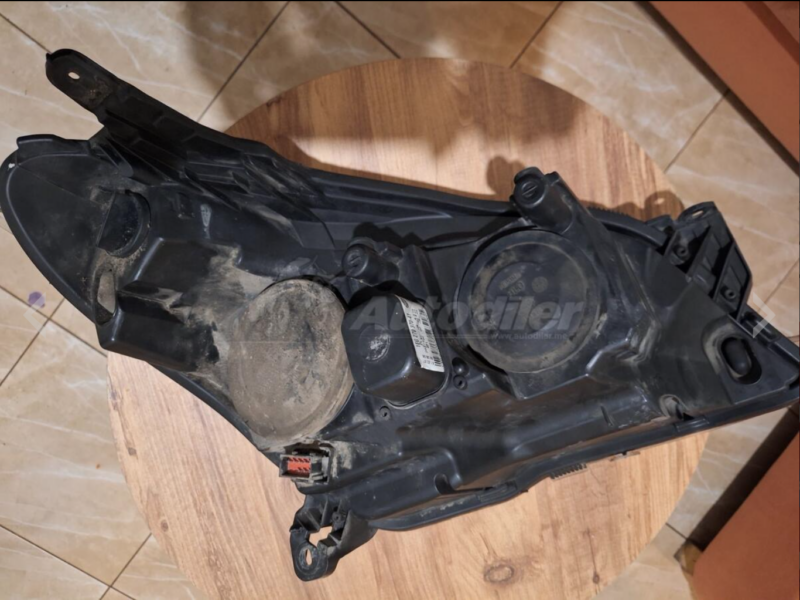 Lijevi FAR Opel Astra H 2007 – kao nov