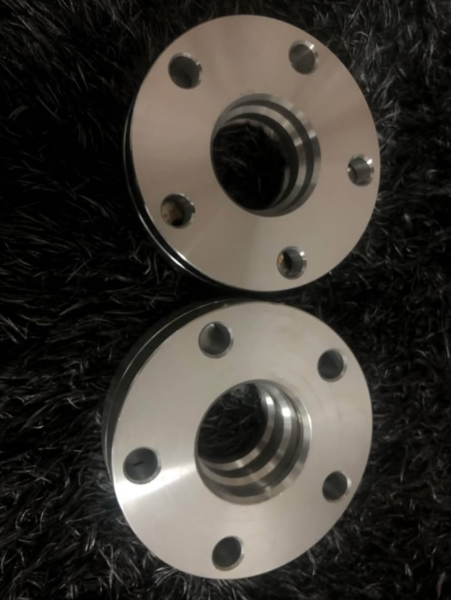 Distanceri 5x112 57.1 novi – šraf 12x1.5 | set distancera