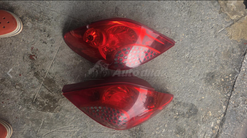Stop svjetla Peugeot 207 2007 – Lijevo i desno