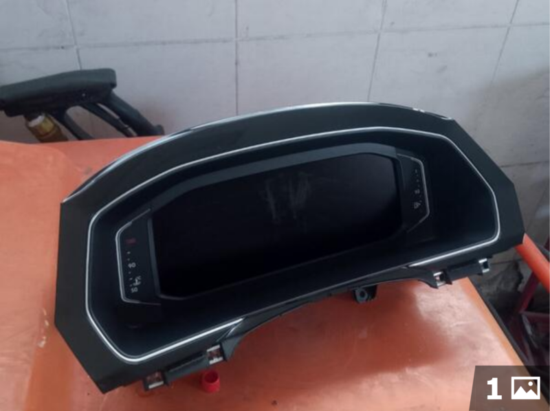 Instrument tabla VW Passat B8 (2019–2023) – 136.000 km