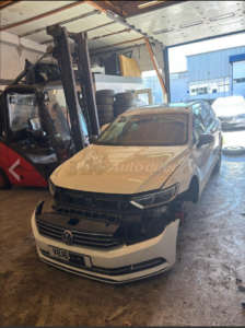Volkswagen Passat 2.0 TDI 2015 – u djelove