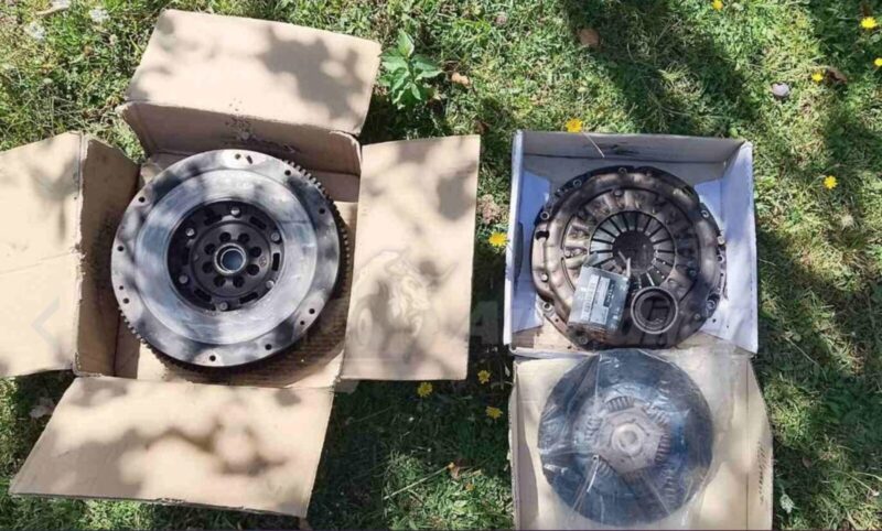 Plivajući zamajac Nissan Pathfinder 2007