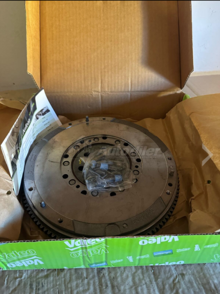 Plivajući zamajac za Fiat i Alfa Romeo – Nov u kutiji